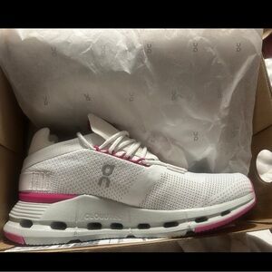 Women’s OnCloud Nova shoes